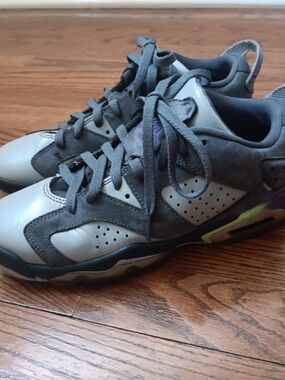 Air Jordan 6 Retro Low GS Dark Grey Ultraviolet 768878-008 Size 6Y / Women's 7.5